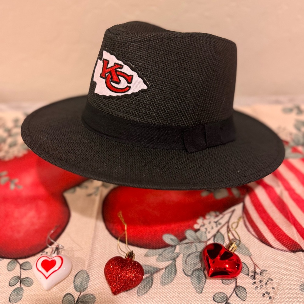 🏈 Kansas City Chiefs - Fedora Hat 🏈 - Picture 2 of 7